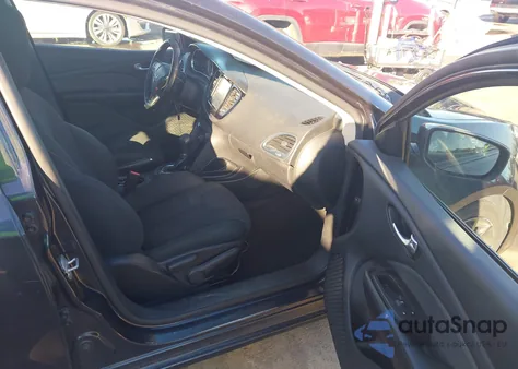 2013 Dodge Dart Sxt z USA, uszkodzony, nr VIN 1C3CDFBA5DD335123